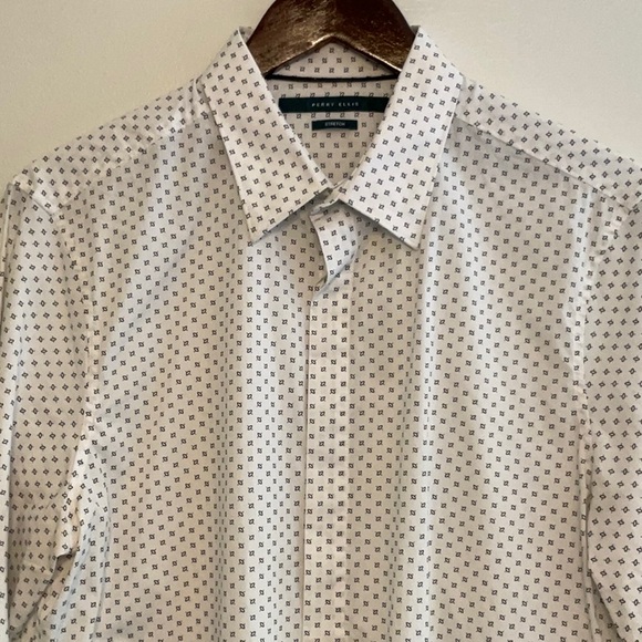 PERRY ELLIS stretch dress shirt with button-hiding strip! - Picture 1 of 7